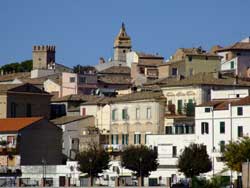 Approvato il regolamento sui \'dehors\', strutture precarie di completamento agli esercizi commerciali